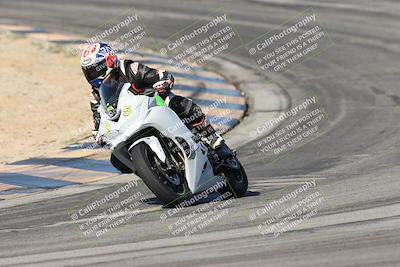 media/Dec-01-2025-Moto Forza (Mon) [[2daa91e15f]]/2-Intermediate Group/Session 2 (Turns 9 and 10)/
